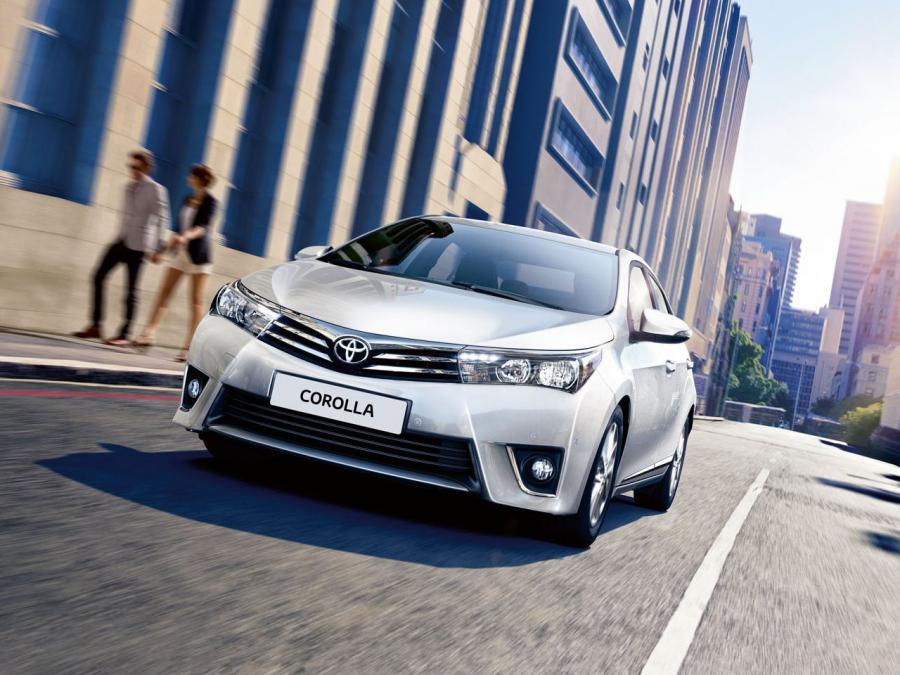  Toyota Corolla 2013 года  (EU) (фото 2 из 43)